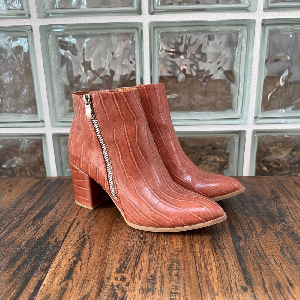 Faux Reptile Leather Zipper Chunky Heel Brown Ankle Boots 38 7.5 Pointed Toe